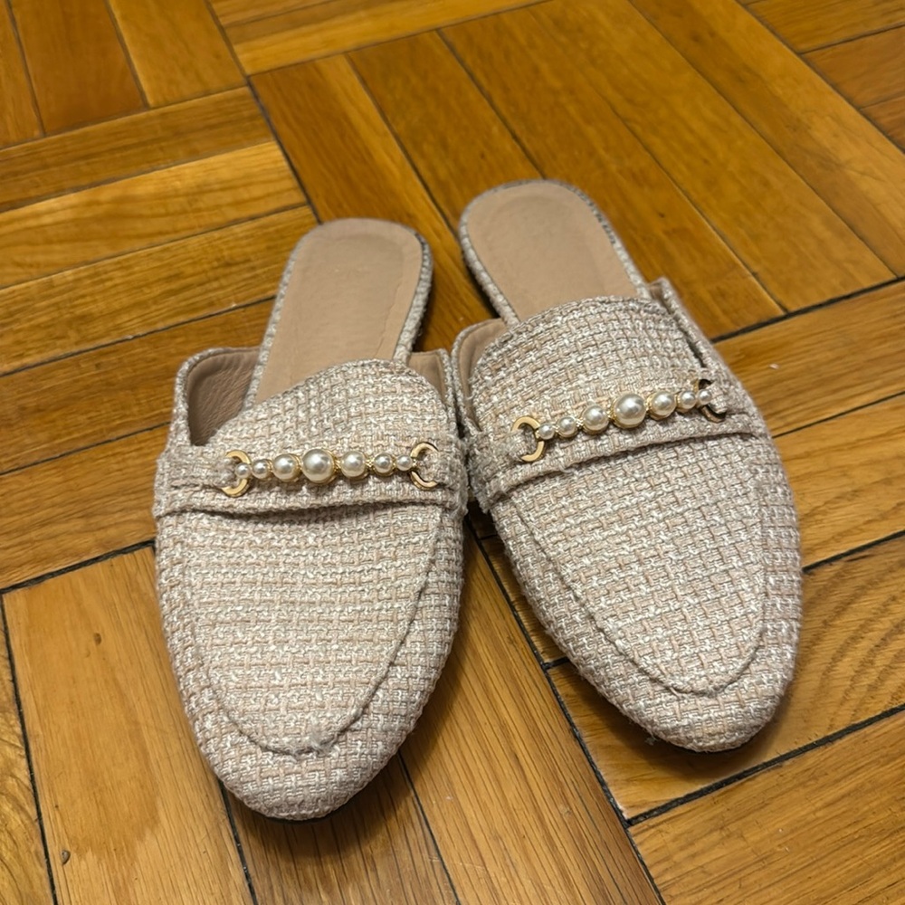 Flat Mules